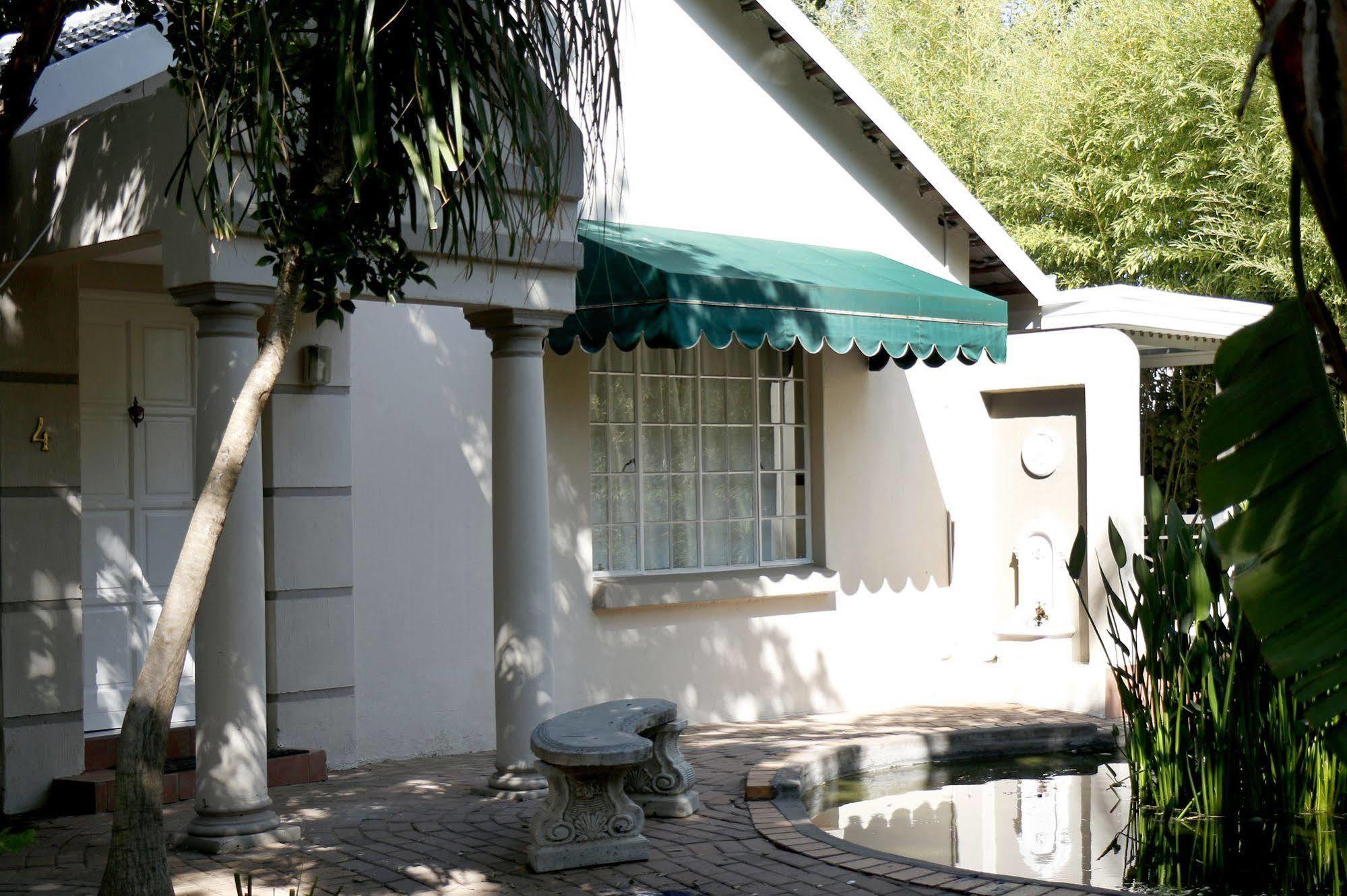 Summerview Guest Lodge Johannesburg Buitenkant foto